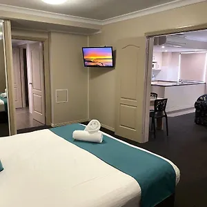 And 4* Rockhampton